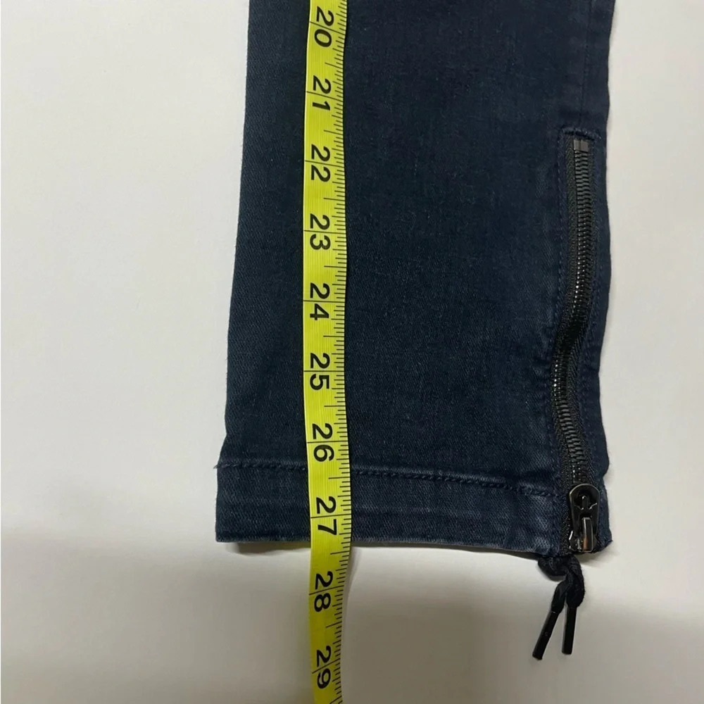 True Religion Halle Mid Rise Super Skinny Cargo Moto Jean Size 25 - Picture 15 of 16